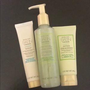 Satin hands set - never opened - great gift